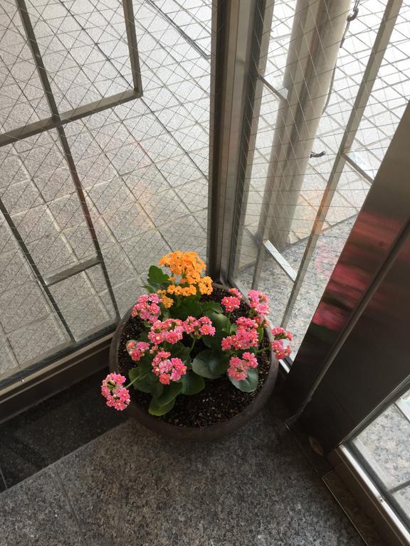 Career Cooporation Hotel Osaka Exterior photo